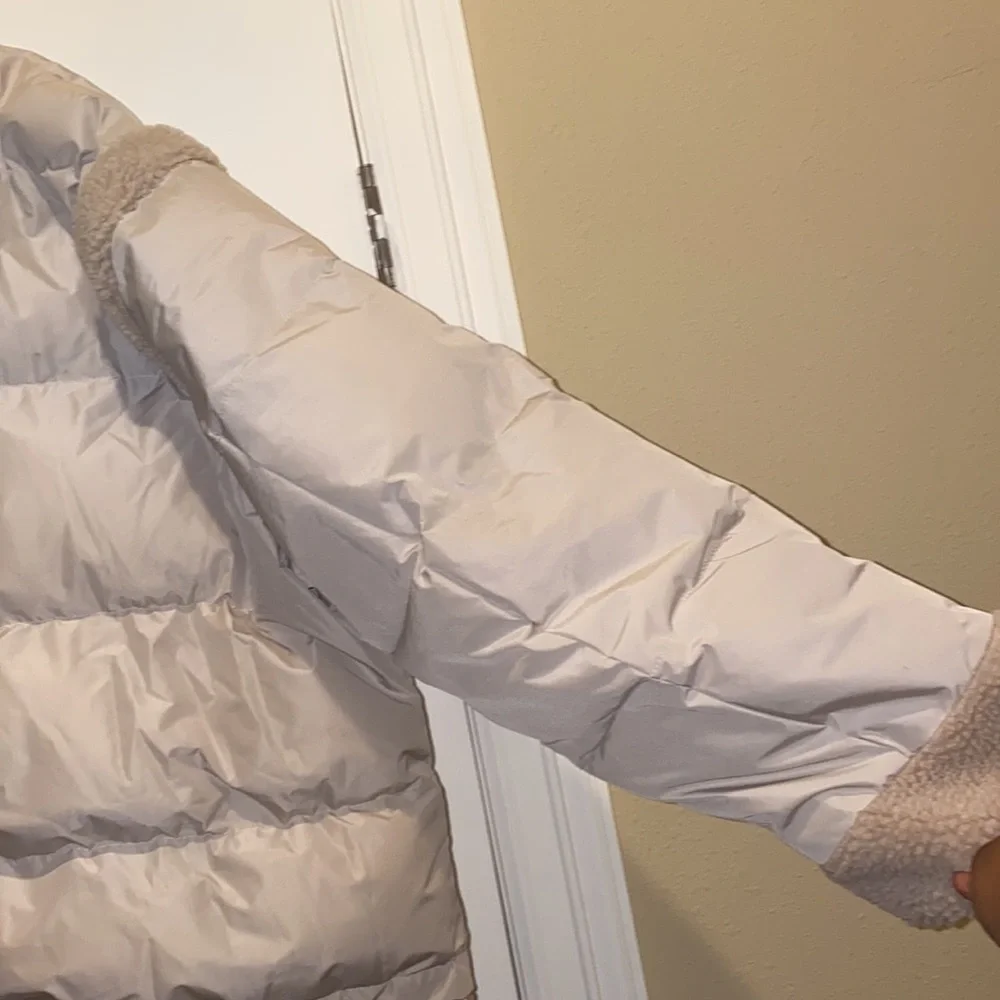 ASOS DESIGN Curve sherpa paneled puffer jacket - Picture 9 of 9